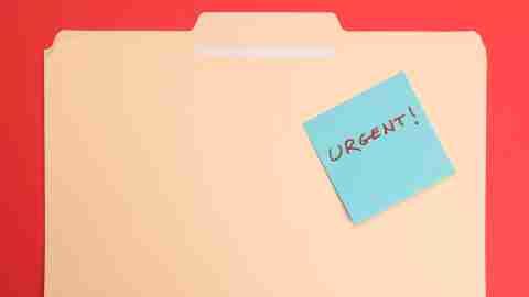 A document hotspot for urgent documents, a good strategy to get things done.