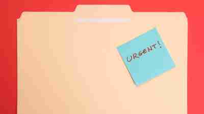 A document hotspot for urgent documents, a good strategy to get things done.