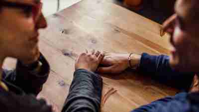 Photo by Juan Pablo Serrano Arenas via pexels: https://www.pexels.com/photo/man-and-woman-sitting-together-in-front-of-table-951290/